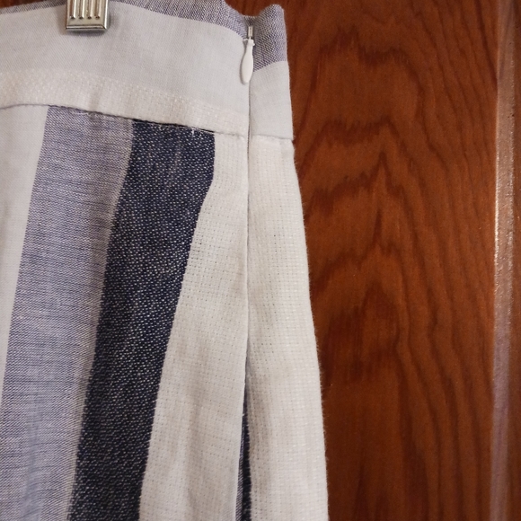 J Crew Blue & White Stripe 100% Linen Point Sur Shorts - Picture 7 of 8